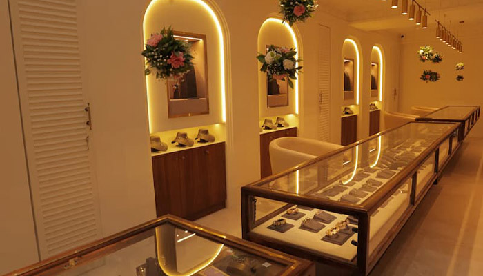 تاثیر نور مخفی در زیبایی دکور طلا