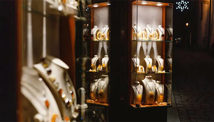 تاثیر نور مخفی در زیبایی دکور طلا