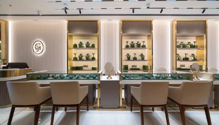 نمایش گذاشتن درست جواهرات